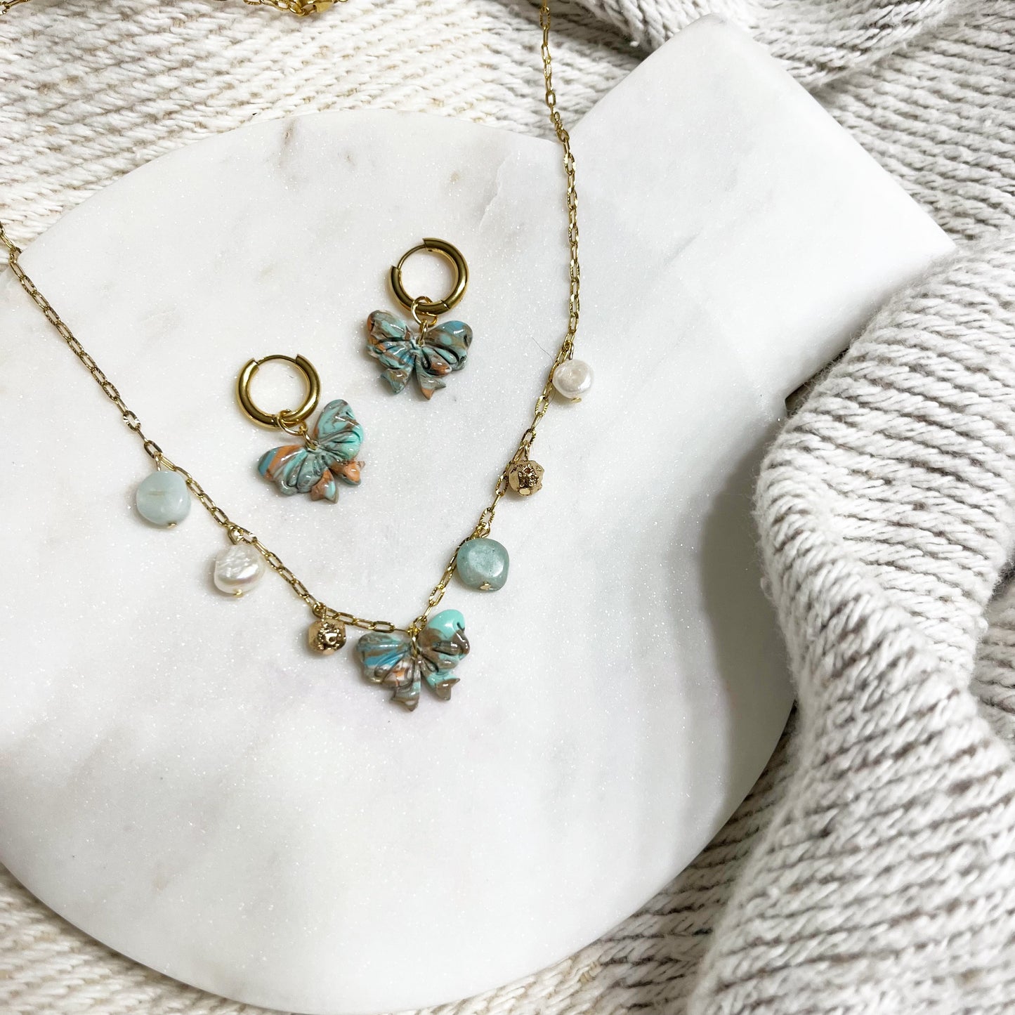 Turquoise Bow Set